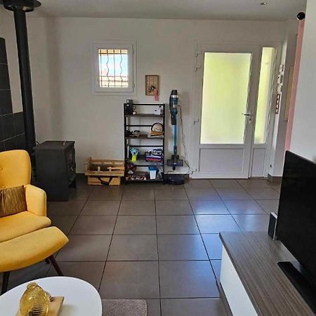 Appartement Dans Notre Maison Domessin Exterior photo